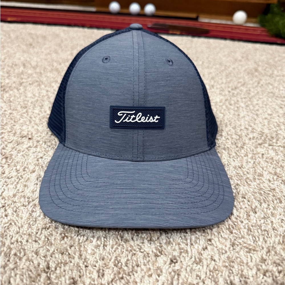 Titleist Santa Cruz Trucker Hat EUC Navy
